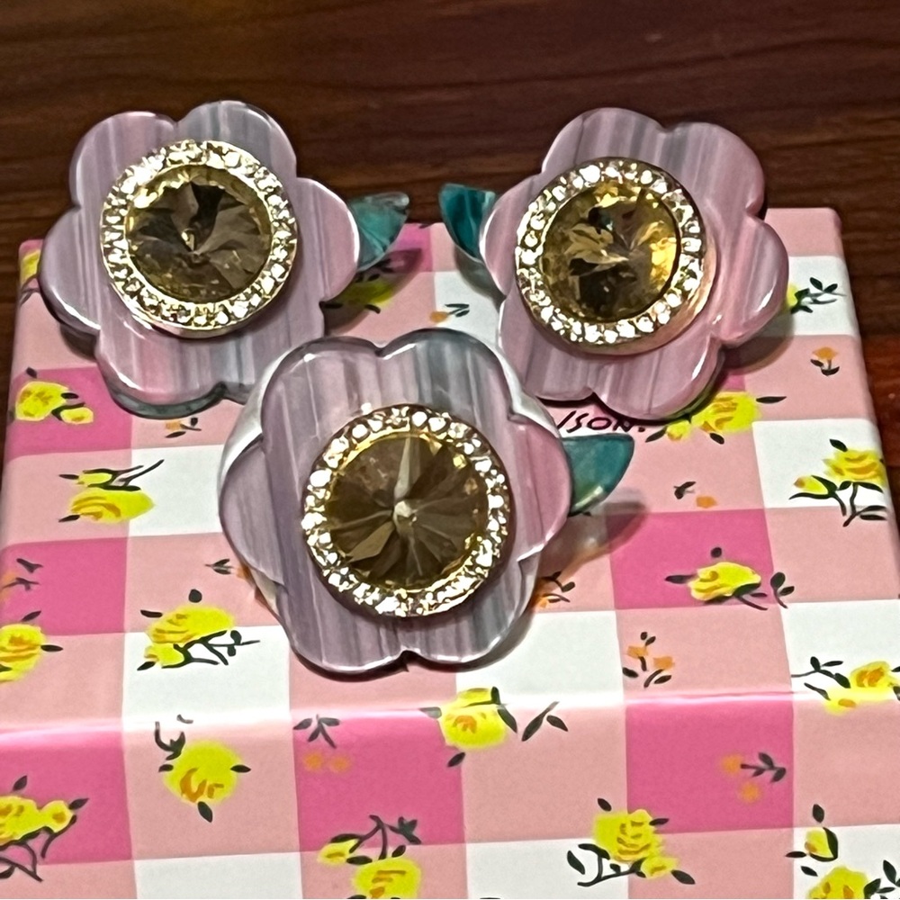 Betsey Johnson earrings with added matching ring - Picture 2 of 9